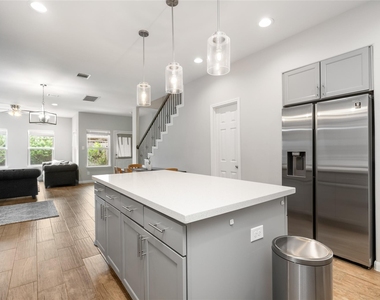 17137 Wilthorne Colony Court - Photo Thumbnail 8