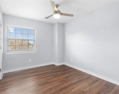 6809 Glass Street Street - Photo Thumbnail 7