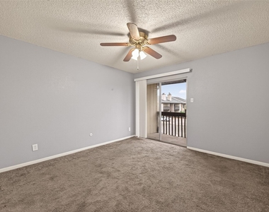 1500 Bay Area Boulevard - Photo Thumbnail 19