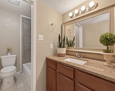 1500 Bay Area Boulevard - Photo Thumbnail 2