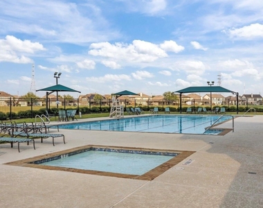 5340 Camerford Court - Photo Thumbnail 29