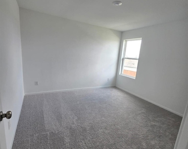 26706 Dalmatian Bellflower Drive - Photo Thumbnail 13