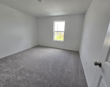 26706 Dalmatian Bellflower Drive - Photo Thumbnail 15