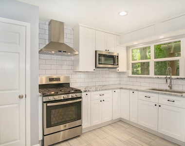 4602 Kinglet Street - Photo Thumbnail 3