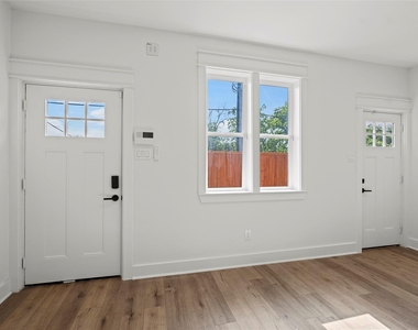 8417 Venus Street - Photo Thumbnail 24