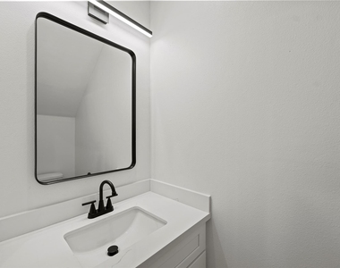 8417 Venus Street - Photo Thumbnail 5