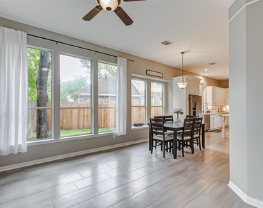 18207 Red Eagle Court - Photo Thumbnail 6