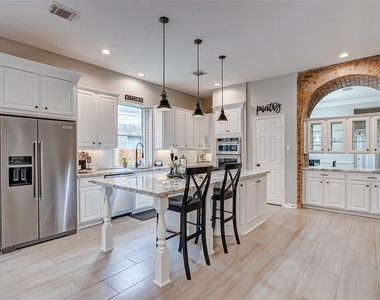 18207 Red Eagle Court - Photo Thumbnail 10