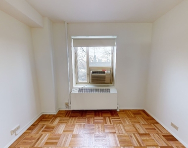 350 1st Avenue - Photo Thumbnail 4