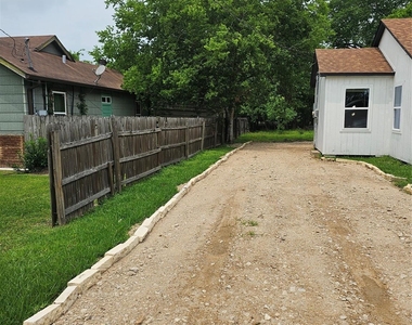 3009 Lincoln Street - Photo Thumbnail 12