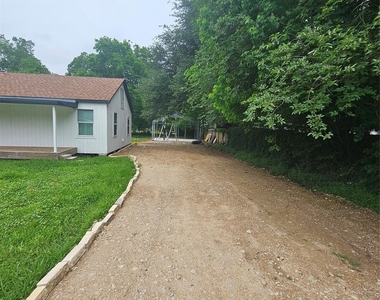 3009 Lincoln Street - Photo Thumbnail 14