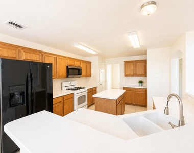 7219 Brookville Lane - Photo Thumbnail 6