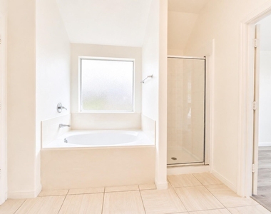 7219 Brookville Lane - Photo Thumbnail 14
