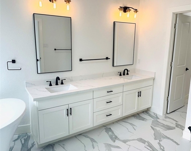 3306 Quarry Place Lane - Photo Thumbnail 7
