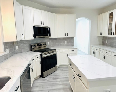 3306 Quarry Place Lane - Photo Thumbnail 11