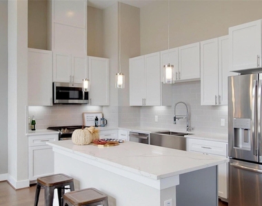 7704 Nasser Lane - Photo Thumbnail 19