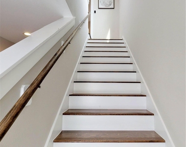 7704 Nasser Lane - Photo Thumbnail 12