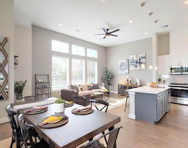 7704 Nasser Lane - Photo Thumbnail 13