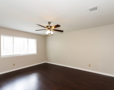 3618 Quail Meadow Drive - Photo Thumbnail 6