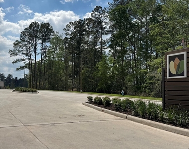6273 Alder Creek Drive - Photo Thumbnail 2