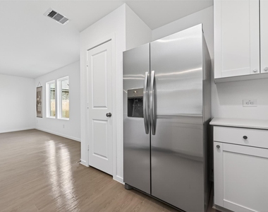 6273 Alder Creek Drive - Photo Thumbnail 17