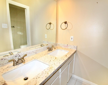5916 Woodway Place Court - Photo Thumbnail 6