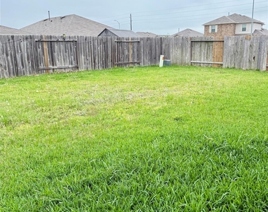 4406 Andorno Dr - Photo Thumbnail 11