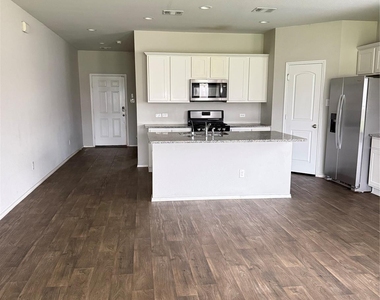 4406 Andorno Dr - Photo Thumbnail 5
