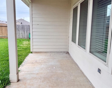 4406 Andorno Dr - Photo Thumbnail 10