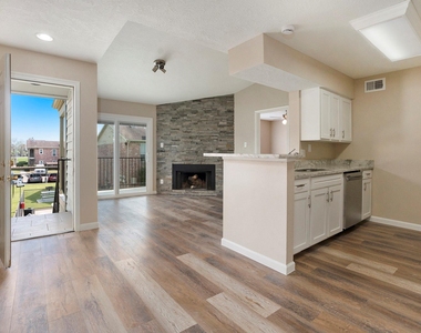 18800 Egret Bay Boulevard - Photo Thumbnail 8