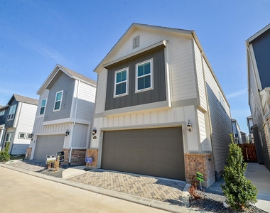 3107 Boulder Ranch Drive - Photo Thumbnail 2