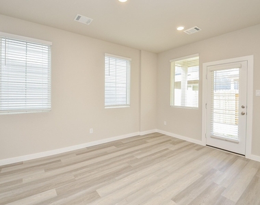 3107 Boulder Ranch Drive - Photo Thumbnail 14