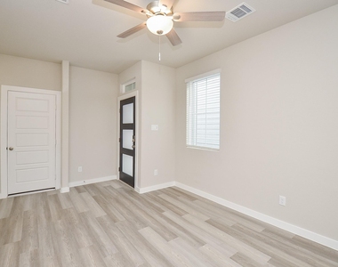 3107 Boulder Ranch Drive - Photo Thumbnail 10
