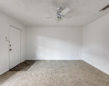 1711 Wichita - Photo Thumbnail 5