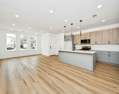 5201 Fairchild Street - Photo Thumbnail 10