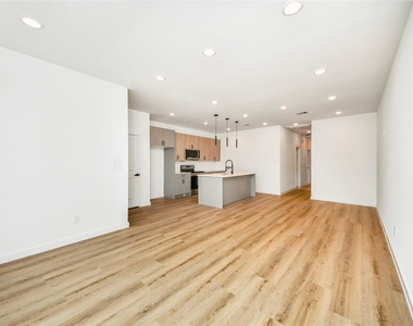 5201 Fairchild Street - Photo Thumbnail 15