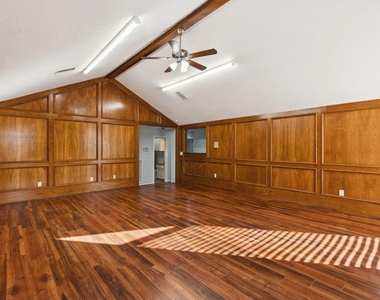 14819 Walbrook Drive - Photo Thumbnail 37