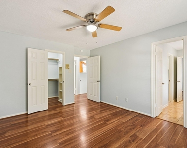 14819 Walbrook Drive - Photo Thumbnail 34