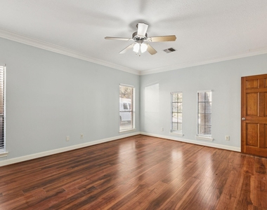 14819 Walbrook Drive - Photo Thumbnail 17