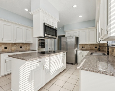 14819 Walbrook Drive - Photo Thumbnail 7