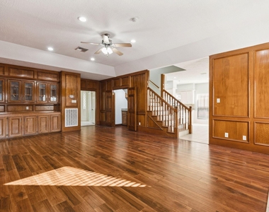 14819 Walbrook Drive - Photo Thumbnail 13
