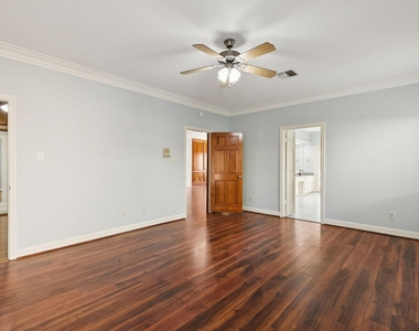 14819 Walbrook Drive - Photo Thumbnail 19