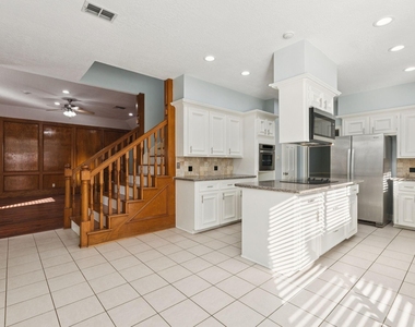 14819 Walbrook Drive - Photo Thumbnail 8