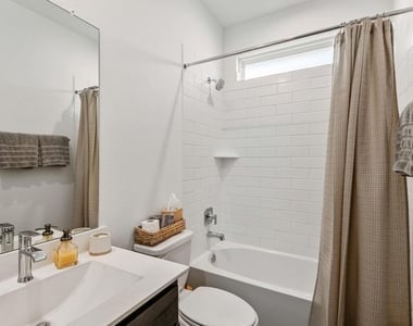 560 Newcomb Hollow Drive - Photo Thumbnail 8