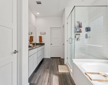 560 Newcomb Hollow Drive - Photo Thumbnail 28