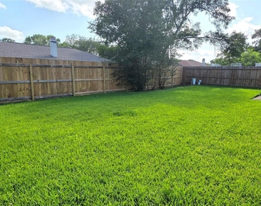 3038 Shawnee Drive - Photo Thumbnail 12