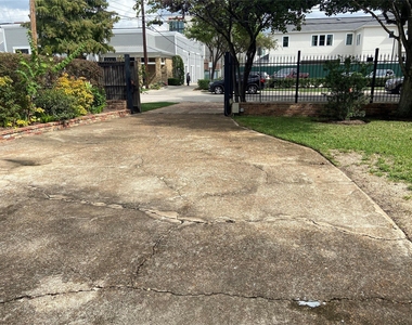 1025 Beverly Street - Photo Thumbnail 8