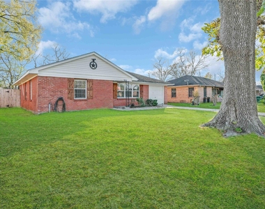 6014 Belarbor Street - Photo Thumbnail 2