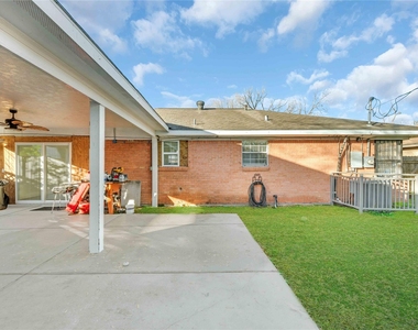6014 Belarbor Street - Photo Thumbnail 18