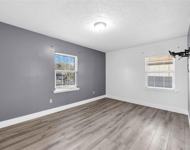 6014 Belarbor Street - Photo Thumbnail 15